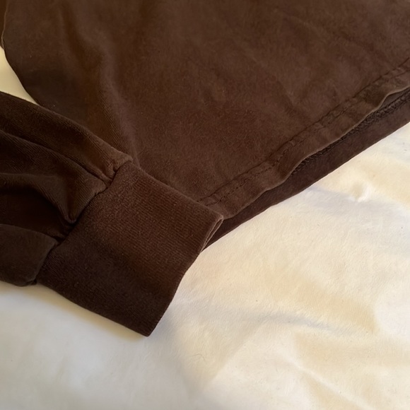 Pre-loved long sleeved T-shirt from a breast cancer fundraiser. - Picture 6 of 6